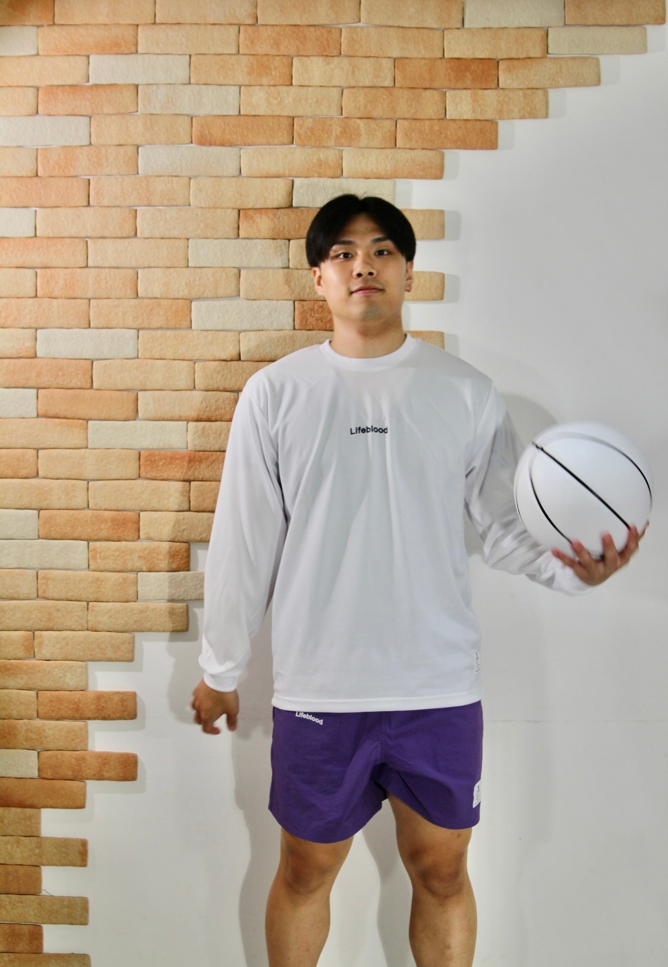 アーチロゴ ロングスリーブTシャツ:ホワイト