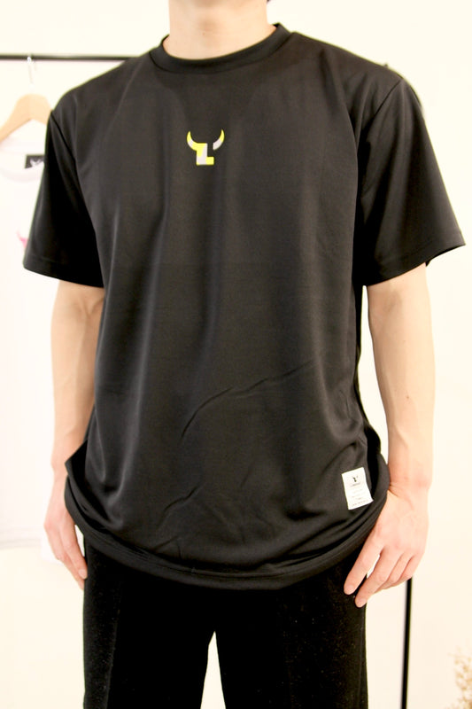 ウシガラシンプルTシャツ：ブラック&イエロー