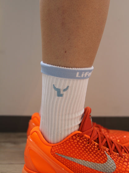 Lifeblood logo socks：ホワイト&ライトブルー